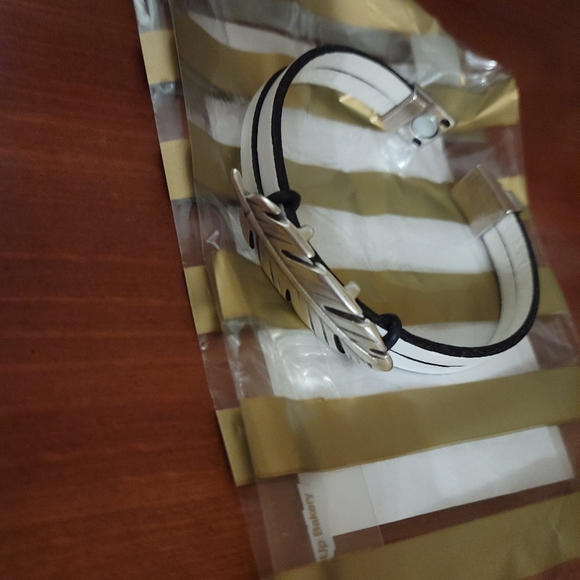 Jewelry - NWOT Brand New Bracelet